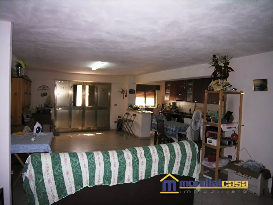 Immagine 10 di Casa indipendente in vendita  a Pachino