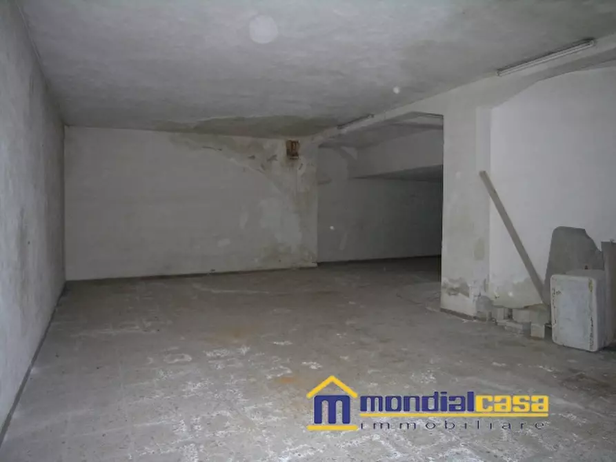 Immagine 5 di Garage in vendita  a Pachino