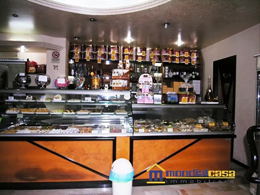 Immagine 3 di Negozio in vendita  a Pachino