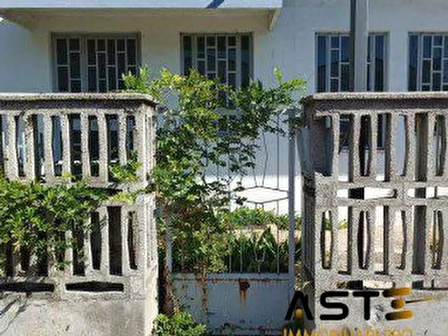 Immagine 2 di Negozio in vendita  15 a Vicenza