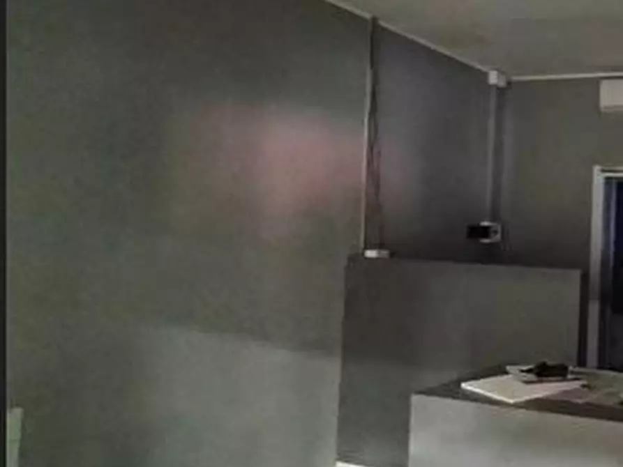 Immagine 4 di Negozio in vendita  51 a Chieri