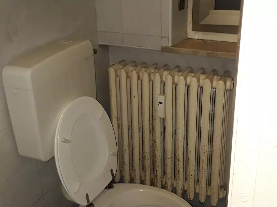 Immagine 9 di Negozio in vendita  54 a Moncalieri