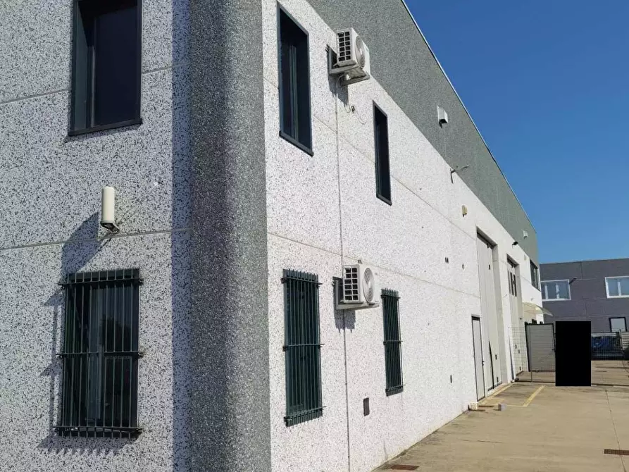 Immagine 3 di Ufficio in vendita  10 a Rondissone