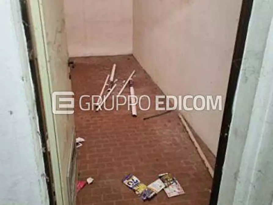 Immagine 3 di Negozio in vendita  115 a Milano