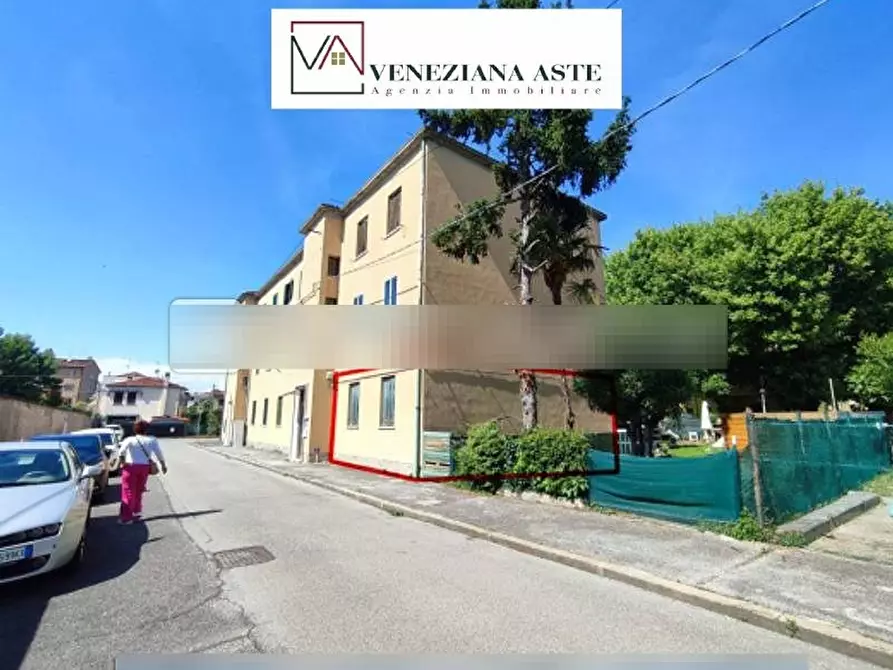 Immagine 3 di Appartamento in vendita  3 a Venezia