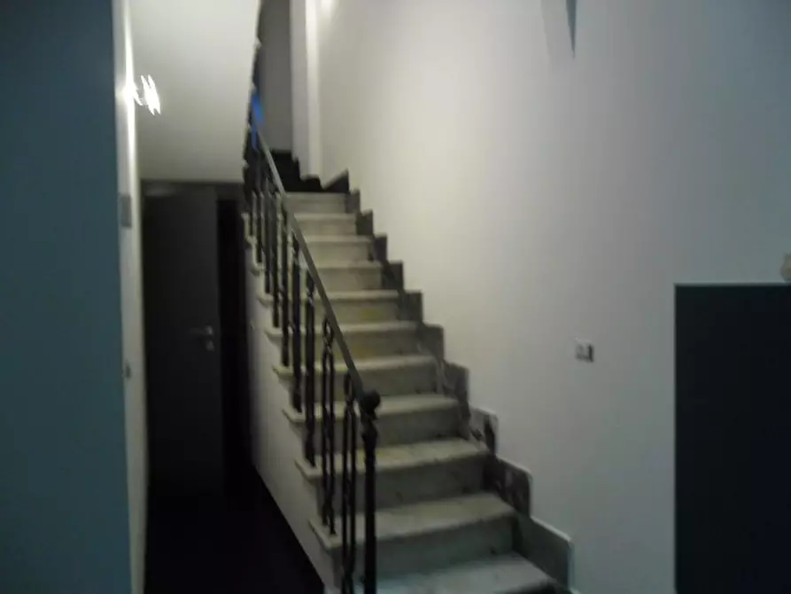 Immagine 3 di Casa semindipendente in vendita  a Carrara