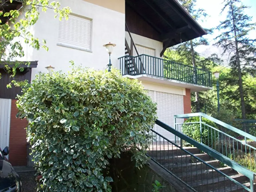 Immagine 3 di Villa in vendita  21 a Meana Di Susa