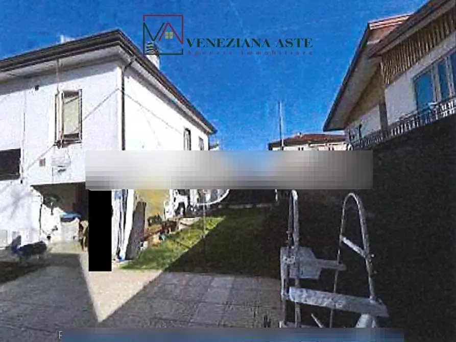 Immagine 2 di Villa in vendita  24 a Venezia