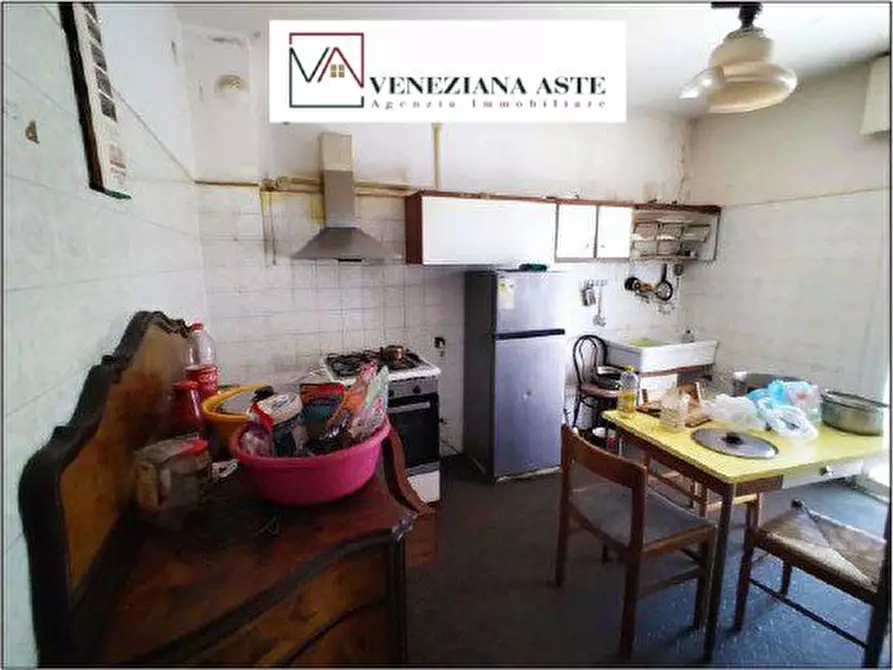 Immagine 5 di Appartamento in vendita  28 a Venezia