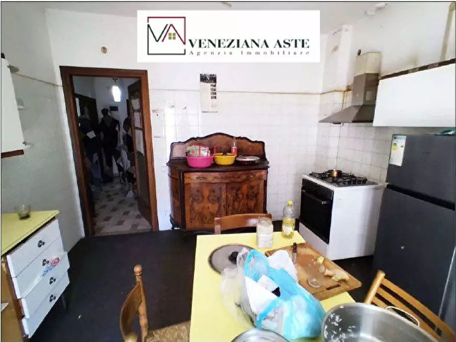 Immagine 6 di Appartamento in vendita  28 a Venezia