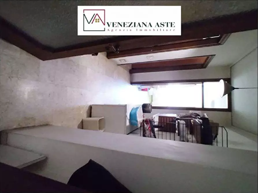 Immagine 8 di Appartamento in vendita  28 a Venezia