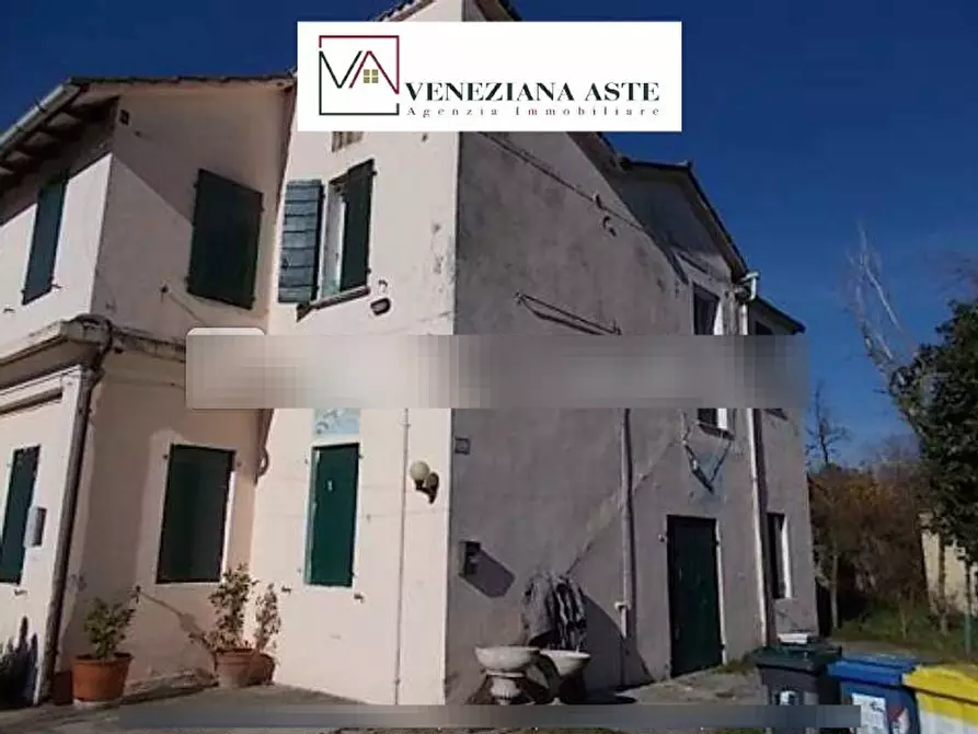 Immagine 1 di Casa semindipendente in vendita  120 a Mira