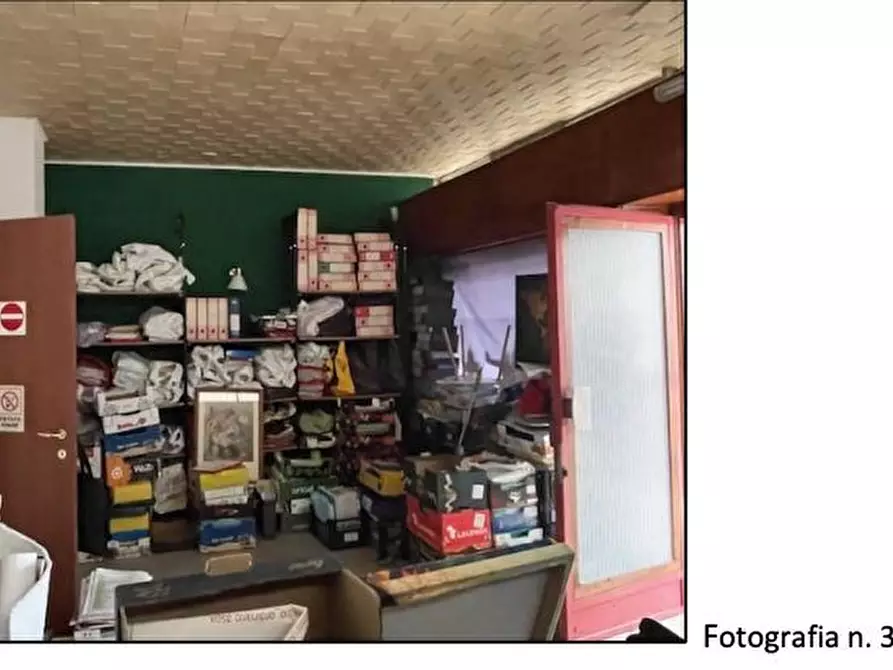 Immagine 4 di Negozio in vendita  7 a Rivoli