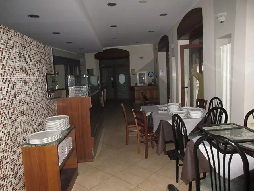 Immagine 3 di Negozio in vendita  19 a Torino