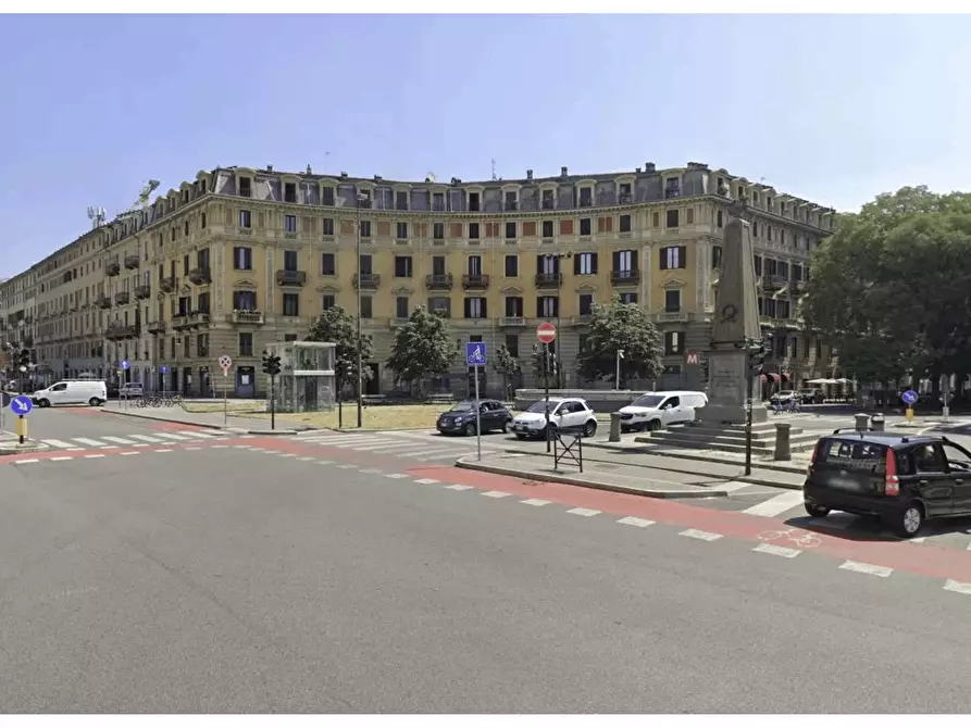 Immagine 3 di Negozio in vendita  5 a Torino