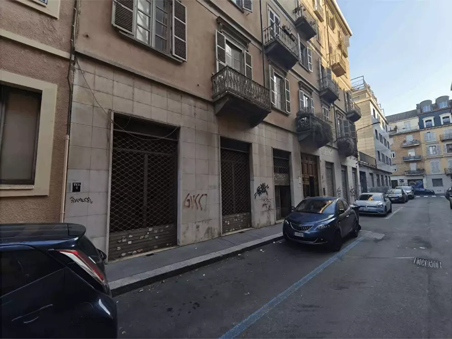 Immagine 5 di Negozio in vendita  5 a Torino