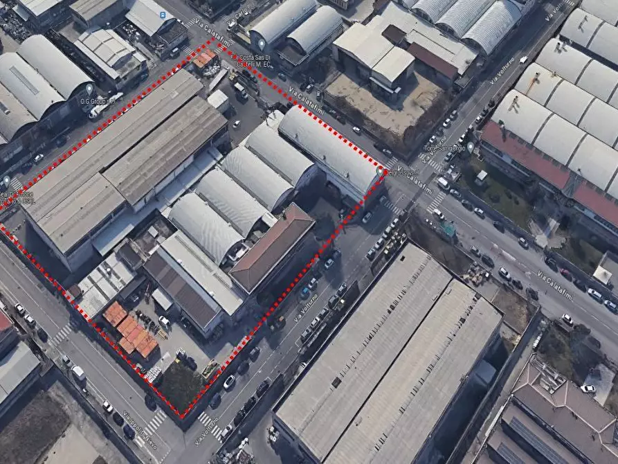 Immagine 2 di Negozio in vendita  a Nichelino