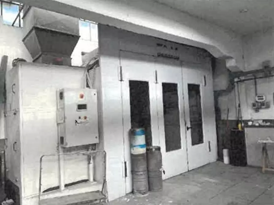 Immagine 5 di Negozio in vendita  457 a Torino