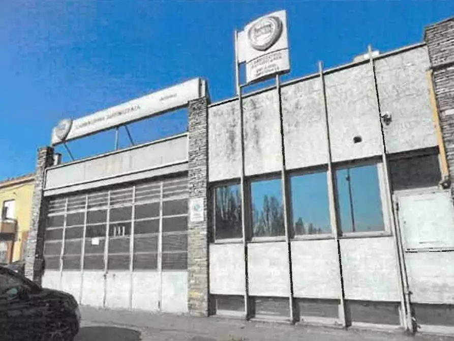 Immagine 3 di Negozio in vendita  457 a Torino