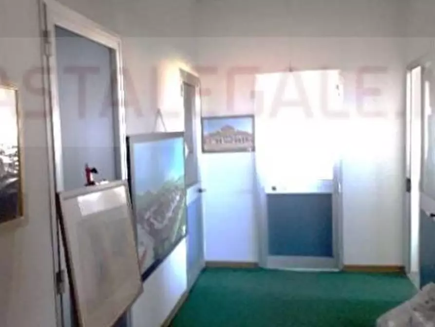 Immagine 8 di Negozio in vendita  252 a Volpiano