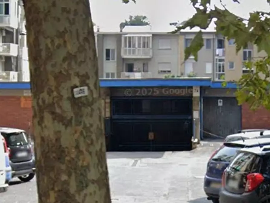 Immagine 3 di Negozio in vendita  74 a Torino