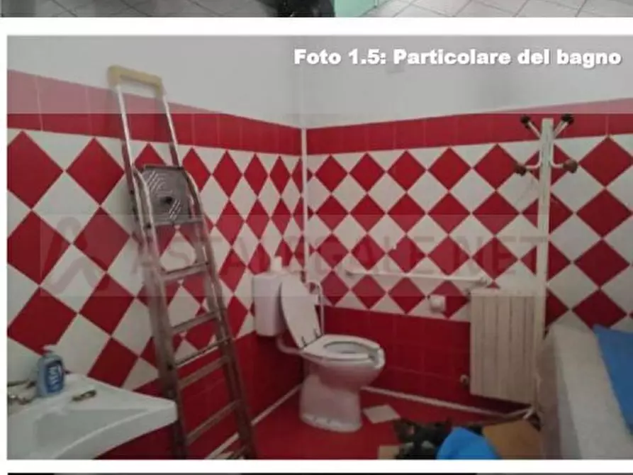 Immagine 7 di Negozio in vendita  140 a Ivrea