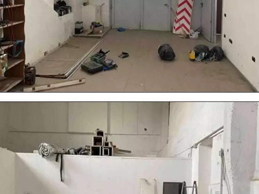 Immagine 4 di Negozio in vendita  1/3 a Caselle Torinese