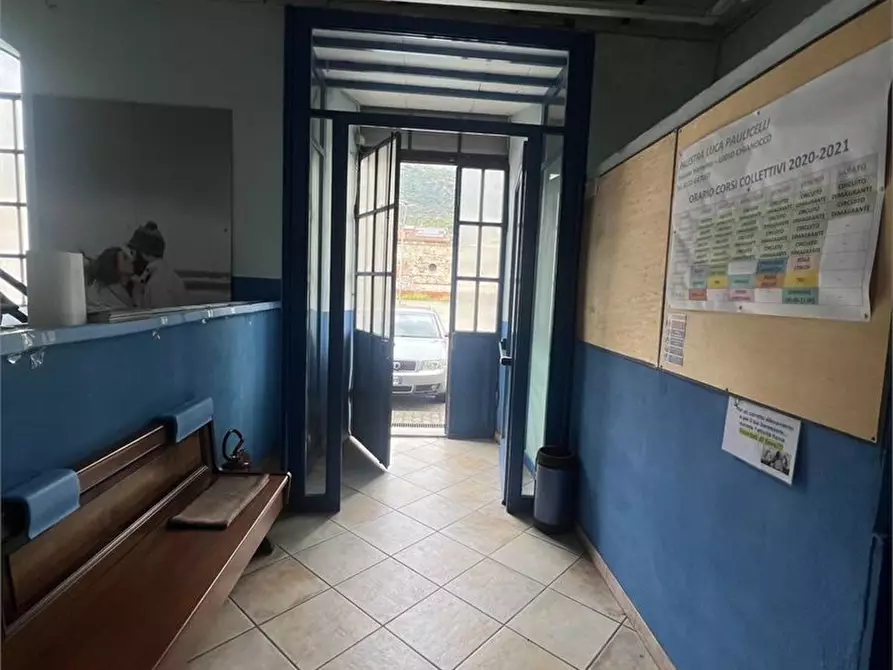 Immagine 6 di Negozio in vendita  18 a Chianocco