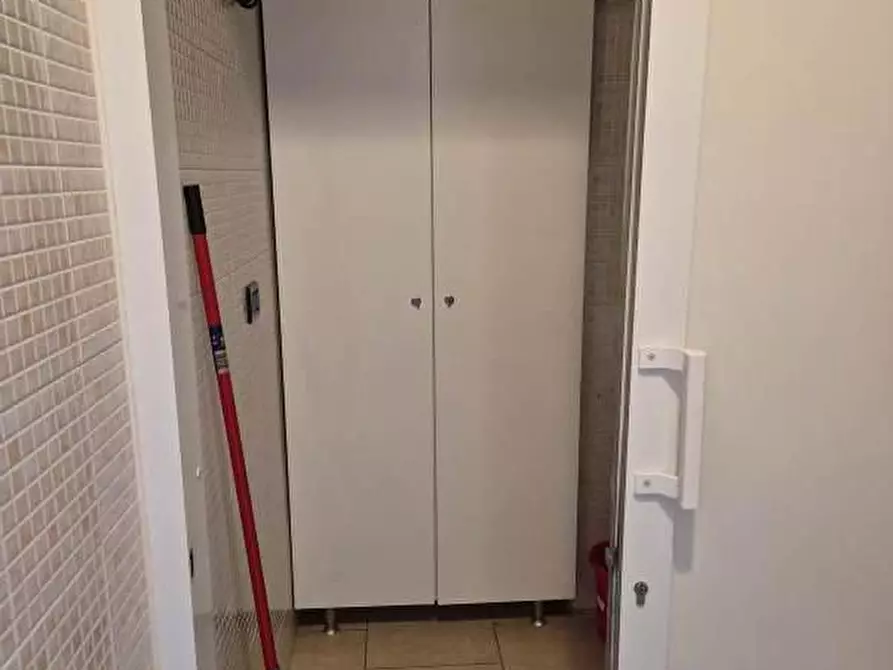 Immagine 7 di Negozio in vendita  51 a Loano