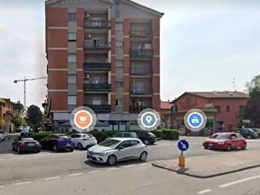 Immagine 1 di Negozio in vendita  13 a Trezzano Sul Naviglio