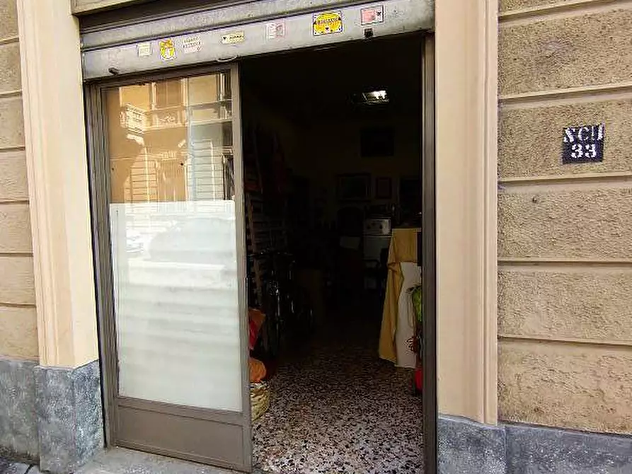 Immagine 3 di Negozio in vendita  27 a Torino