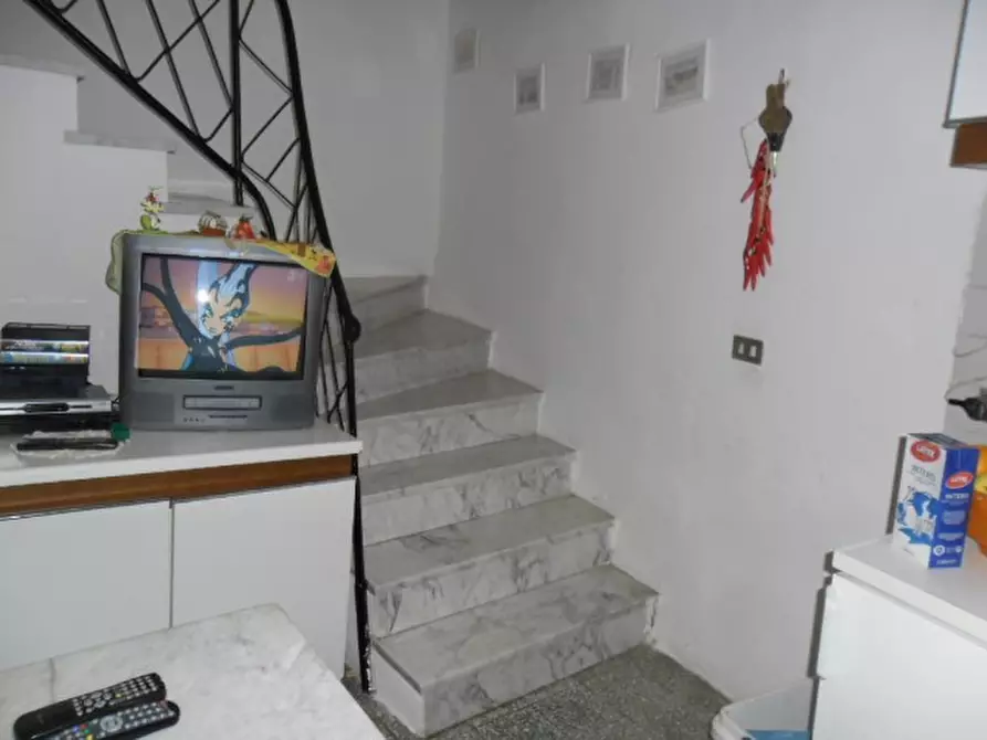 Immagine 1 di Casa semindipendente in vendita  a Ortonovo