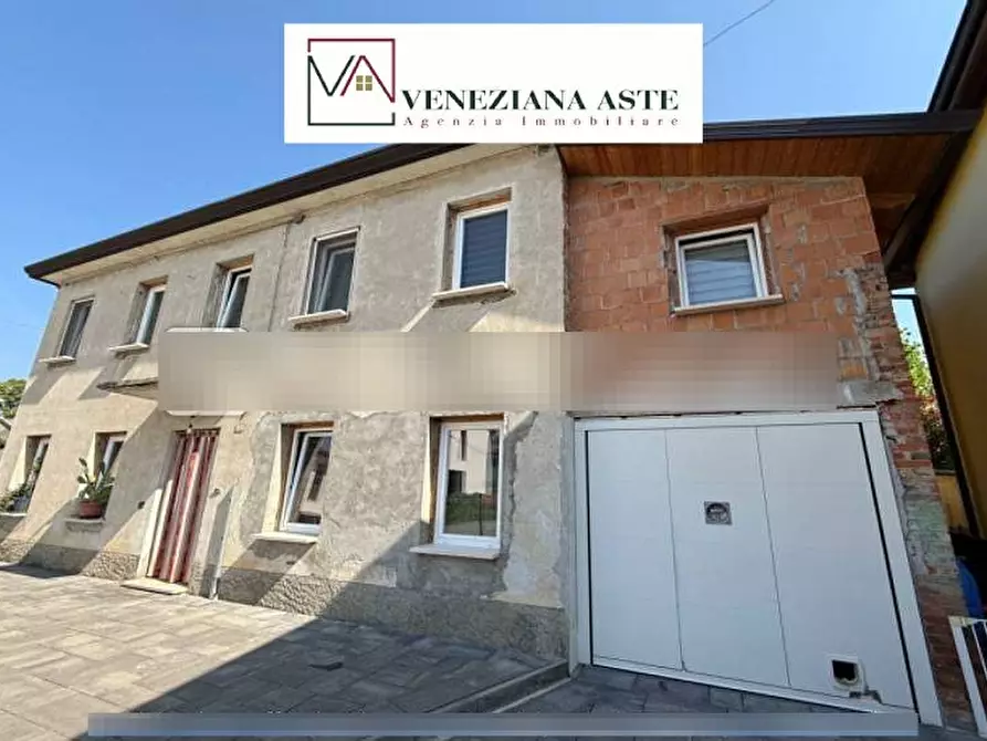 Immagine 2 di Villa in vendita  1 a Noale