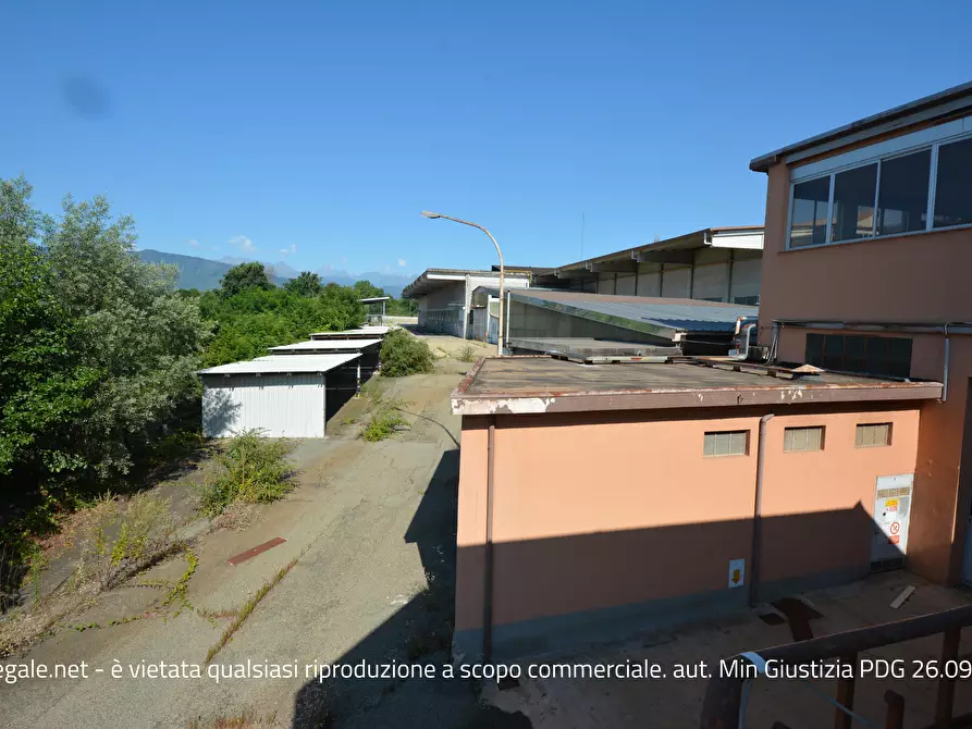 Immagine 2 di Negozio in vendita  17 a San Carlo Canavese