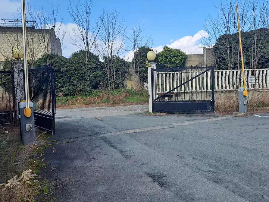 Immagine 6 di Negozio in vendita  8 a Rosta