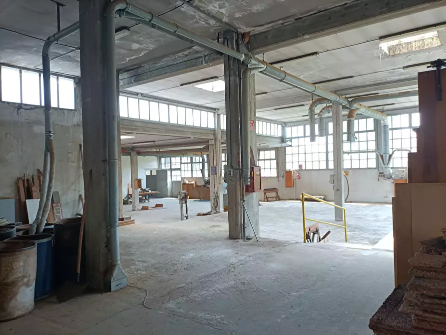 Immagine 6 di Negozio in vendita  17 a Rivara