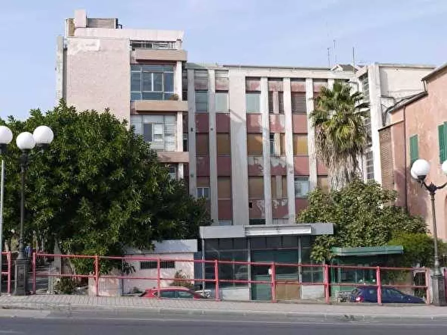 Immagine 4 di Negozio in vendita  23 a Albenga