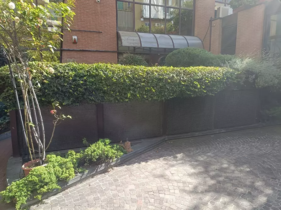 Immagine 5 di Garage in vendita  45 a Torino