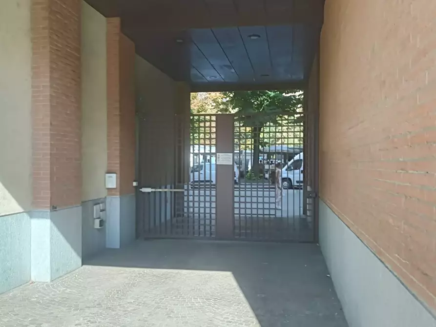 Immagine 4 di Garage in vendita  45 a Torino