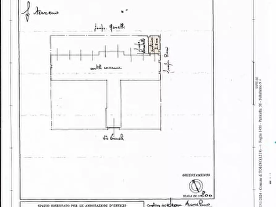 Immagine 2 di Garage in vendita  15 a Torino