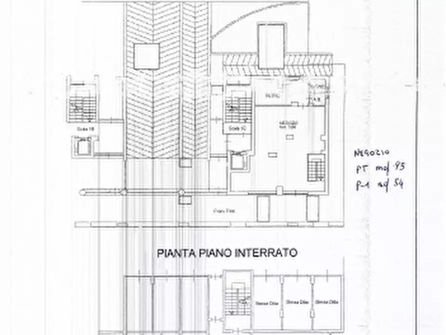 Immagine 5 di Negozio in vendita  33 a Torino