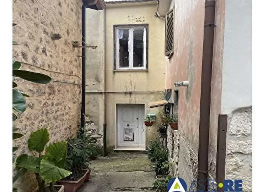 Immagine 2 di Rustico / casale in vendita  a Sezze