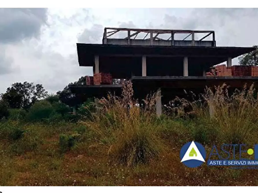 Immagine 1 di Rustico / casale in vendita  a Priverno