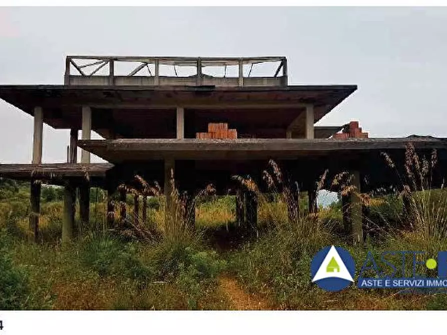 Immagine 3 di Rustico / casale in vendita  a Priverno