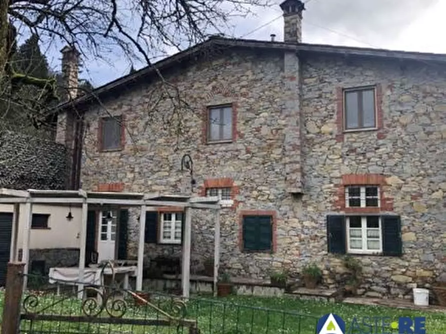 Immagine 1 di Rustico / casale in vendita  3104/B a Lucca