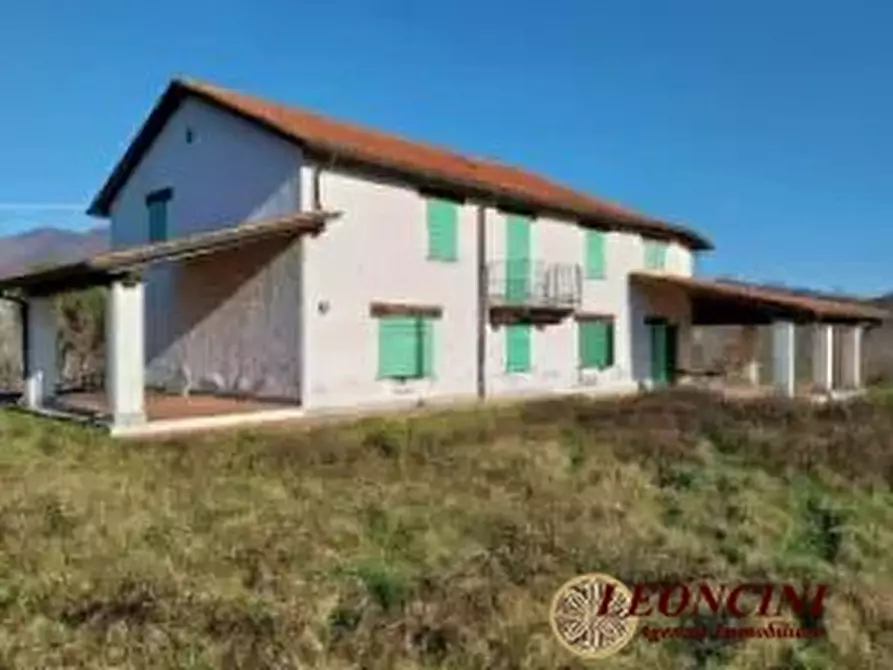 Immagine 1 di Rustico / casale in vendita  snc a Bagnone