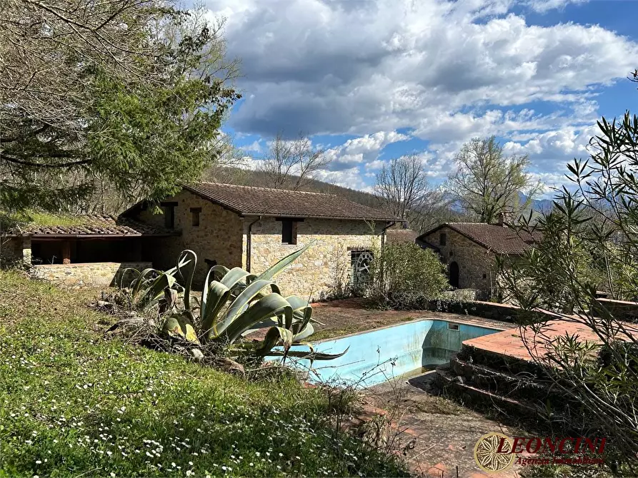 casa indipendente in vendita a Fivizzano in zona Cotto