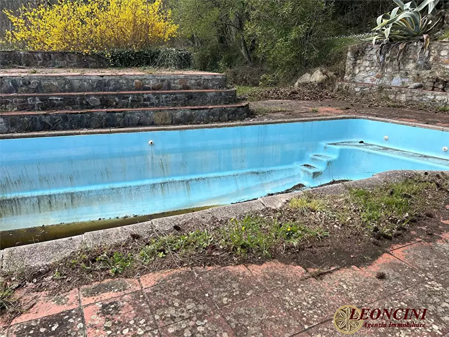 Immagine 7 di Rustico / casale in vendita  a Fivizzano