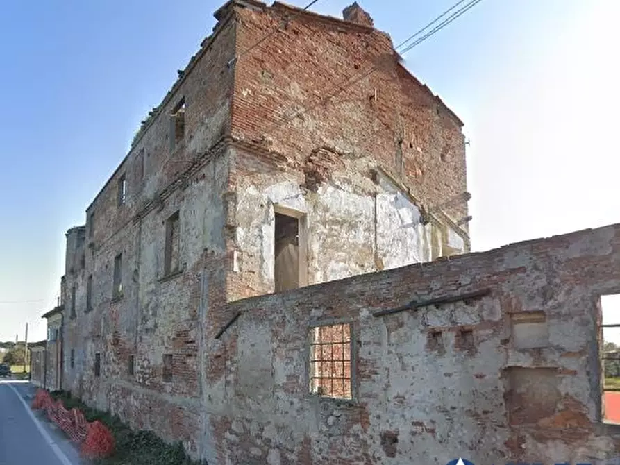 Immagine 1 di Rustico / casale in vendita  a Cascina