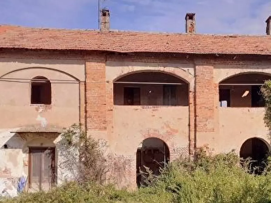 Immagine 1 di Rustico / casale in vendita  37/39/41 a Vernate